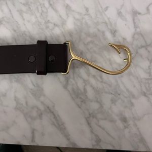 Vineyard Vines brass fish hook buckle belt!